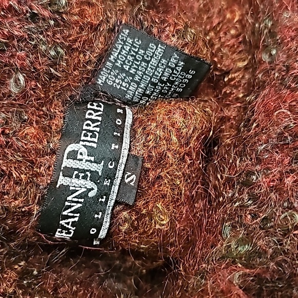 Vintage JEANNE PIERRE Mohair Turtleneck Sweater with Abstract Patterns Small - Picture 14 of 15